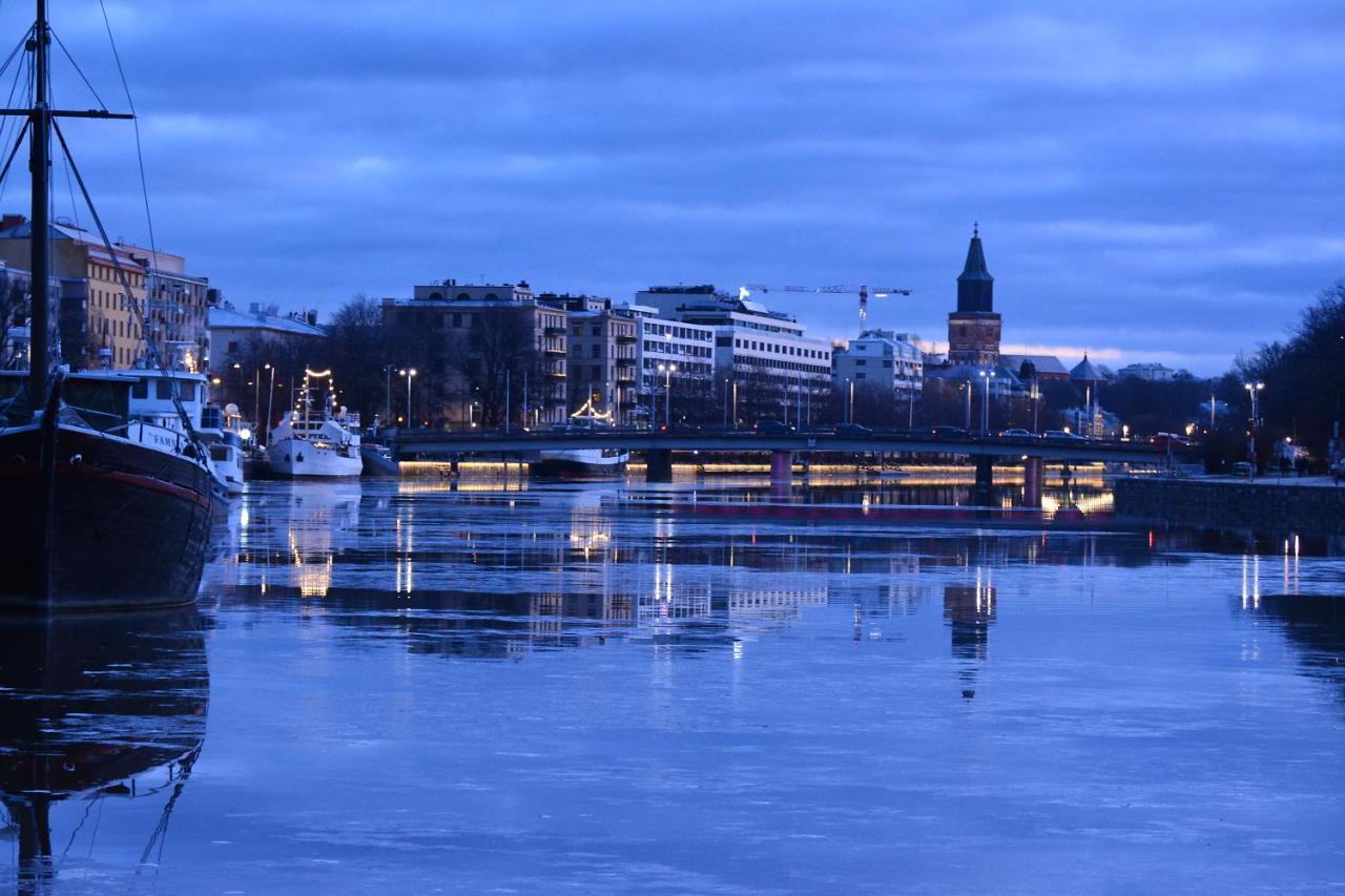 Riverside Lux With 2 Bedrooms, Car Park Garage And Sauna Turku Exterior foto